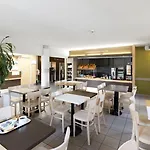 מלון Nantes Reze St Sebastien Saint-Sébastien-sur-Loire