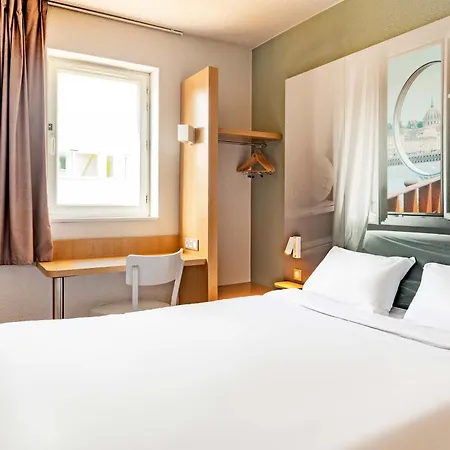 Szálloda Nantes Reze St Sebastien 2*
