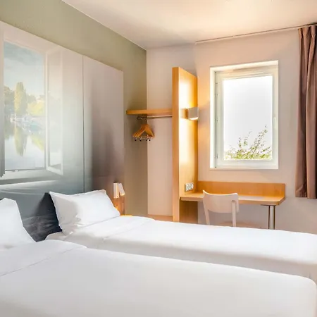 Hotel Nantes Rezé St Sébastien 2*