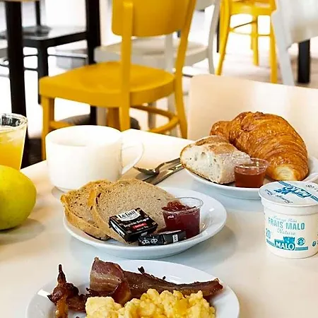 Nantes Reze St Sebastien 酒店