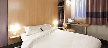 Szálloda Nantes Reze St Sebastien 2*