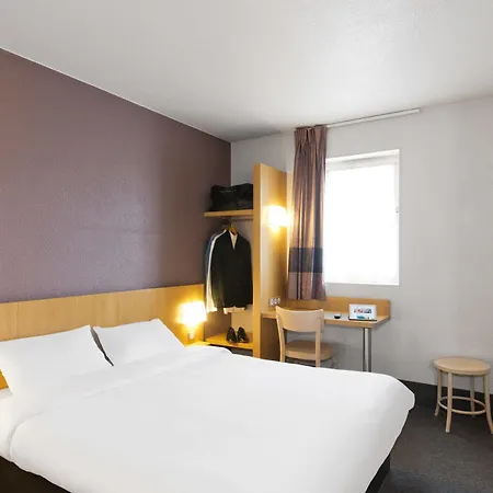 Nantes Reze St Sebastien Hotel 2*