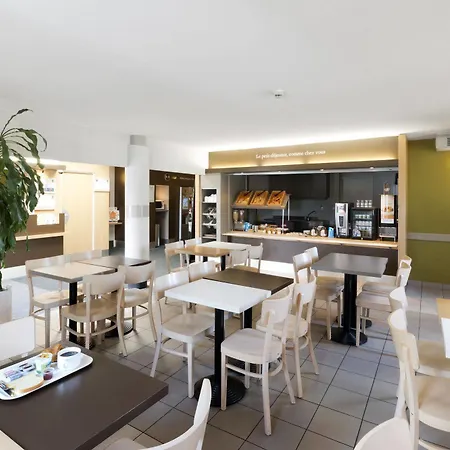 Nantes Reze St Sebastien Hotel 2*