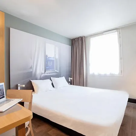 Nantes Reze St Sebastien Hotel